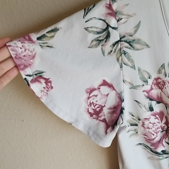 Caution To The Wind Peplum Cinched Surplice - Picture 4 of 6